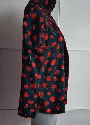 Блуза h&m в пижамном стиле с принтом красивых цветов4 фото