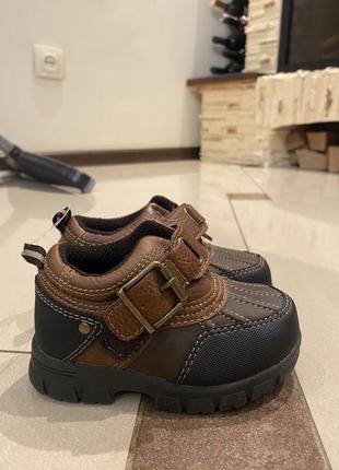 Нові черевички 20 р)