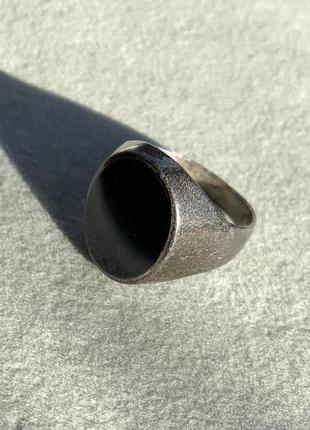 Перстень серебро 925 клеймо эмаль кольцо цвет чёрный овал9 фото