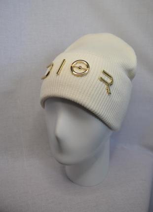 Женская шапка