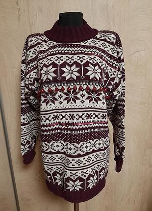 Теплый свитер с орнаментом