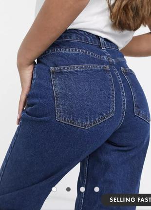 Темные джинсы для мам с завышенной талией asos design mom