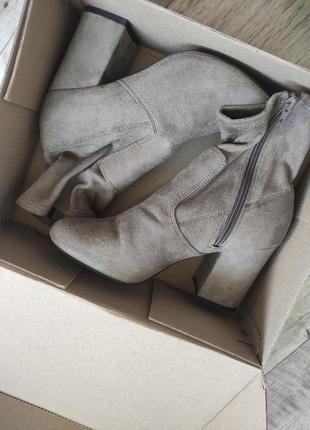Стильные ботинки, сапоги, замшевые сапожки, 39 размер3 фото