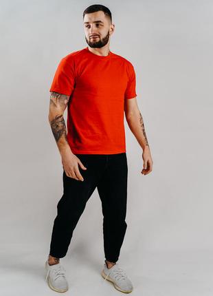 Чоловіча футболка однотонна червона базова5 фото