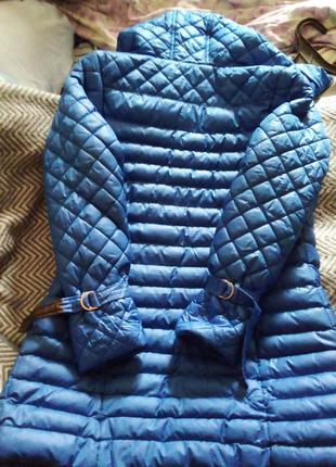 Ярко синее стеганное пальто8 фото