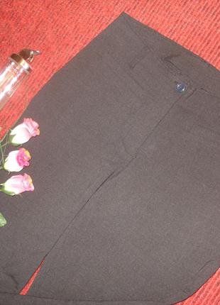 Размер m . фирменные темно-серые классические штаны h@m5 фото