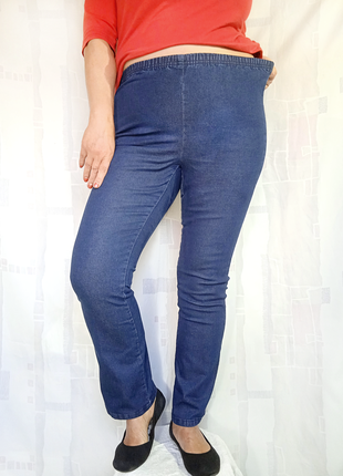 Комфортные стрейчевые джинсы на резинке1 фото