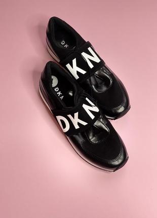 Кросівки dkny