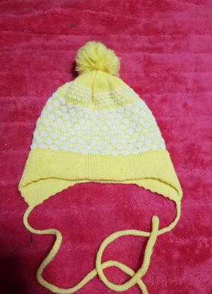 Шапка  жёлтая