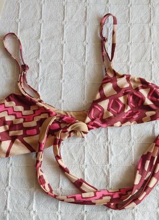 Bc . актуальный купальный лиф.