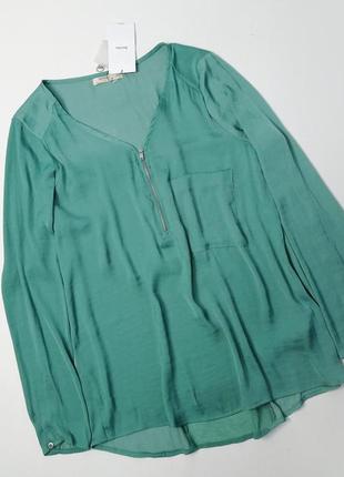 Нова м'ятно-зелена блузка з довгим рукавом