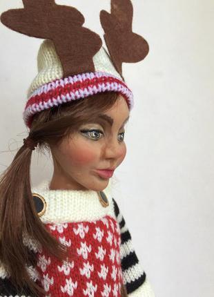 Авторская кукла ручной работы "настенька в свитере с оленем4 фото