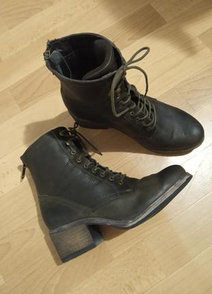 Черевики на товстій підошві, cellini,,40