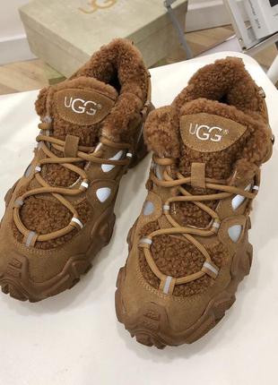Утепленные кроссовки-ботинки ugg