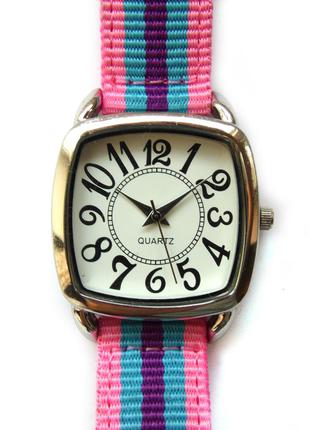 Avon годинник з сша з тканинним ремінцем механізм japan miyota