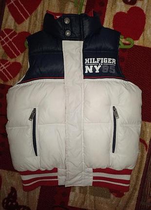 Пуховая жилетка tommy hilfiger