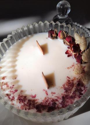 Соевая свеча с сухоцветами, ручная работа