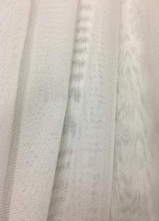 Тюль бамбук білого кольору з синьою вишивкою5 фото