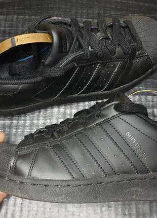 Кожаные кроссовки adidas superstar