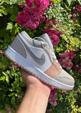 Шикарні жіночі кросівки топ якість 🎁