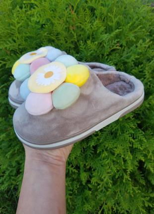 Комнатные домашние тапочки