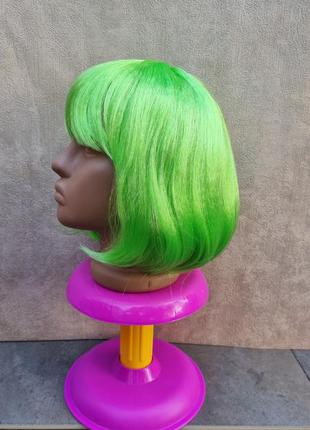 Парик каре зеленый короткий парик с челкой салатовый каре аниме карнавальный светло-зеленый парик