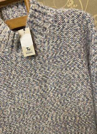 Дуже красивий і стильний брендовий в'язаний светр.4 фото