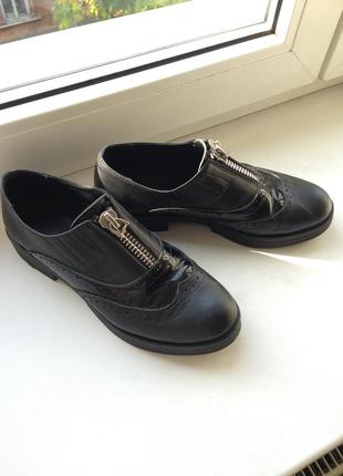 Туфлі з замочком