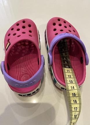 Crocs 5
