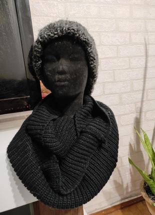 Вязаный, теплый, объемный шарф снуд черного цвета1 фото