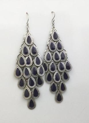 Серьги, чешуя, бижутерия.