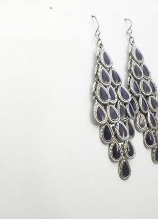 Серьги, чешуя, бижутерия.