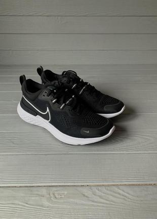 Nike кроссовки cw7136 001