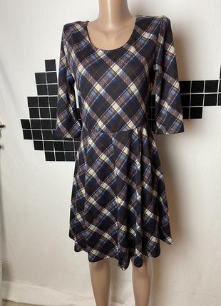 Платье в клетку
