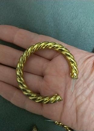 Крупные витые серьги кольца 2