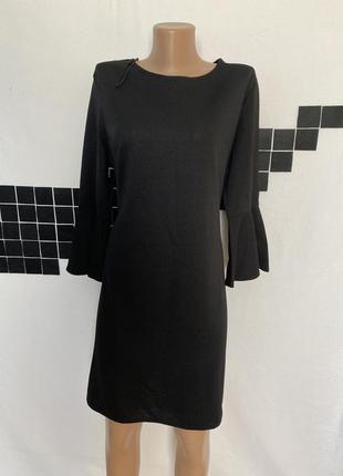 Платье чёрное нарядное 18 размера