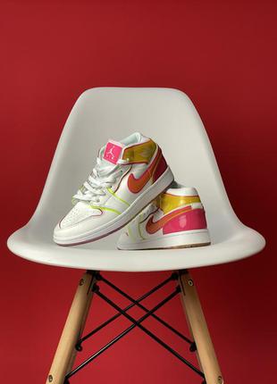 Кросівки nike air jordan 1 retro white pink gold4 фото