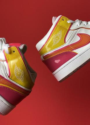 Кросівки nike air jordan 1 retro white pink gold5 фото