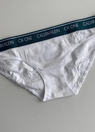 Трусики от calvin klein 🥰