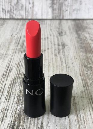 Матовая помада глубокий цвет note тон 11 cranberry