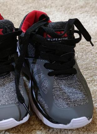 Кросівки дитячі