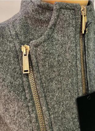 Нове вовняне пальто dsquared2