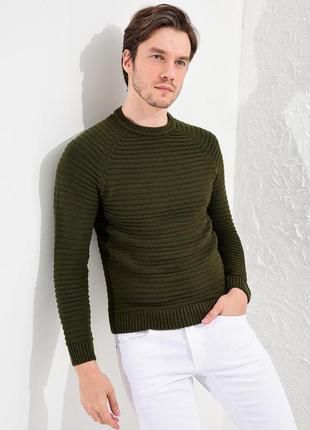 Чоловічий светр кольору хакі lc waikiki/лз вайкікі з гофрованими рукавами