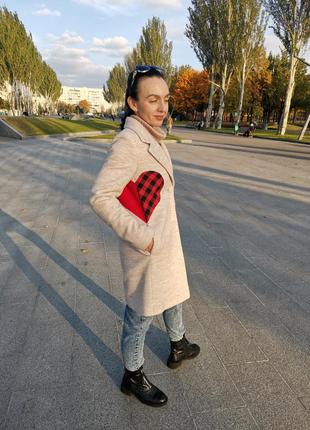 Дизайнерское пальто с сердечком от производителя5 фото