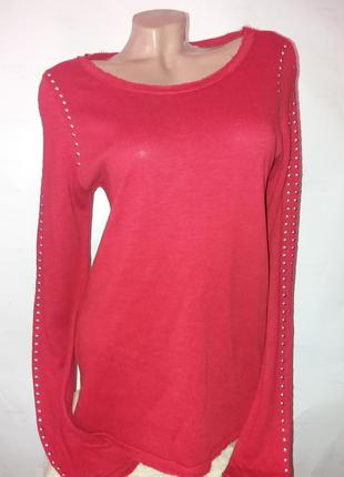 Красивый красный натуральный тоненький свитер zara