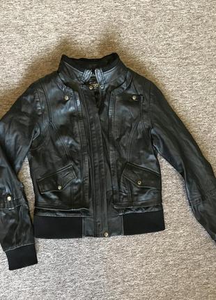 Шкіряна куртка, 42 розмір, байкерська куртка. кожаная куртка бомбер1 фото