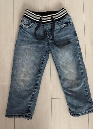 Джинсы на мальчика ostin