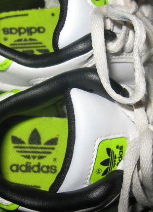 Кроссовки adidas,р.19 стелька 12см5 фото