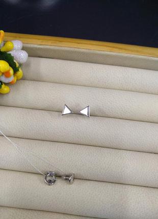 Срібні стильні маленькі крихітні сережки гвоздики пусети трикутники геометрія 9253 фото