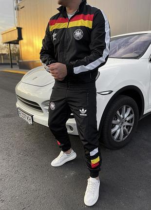 Спортивний костюм adidas